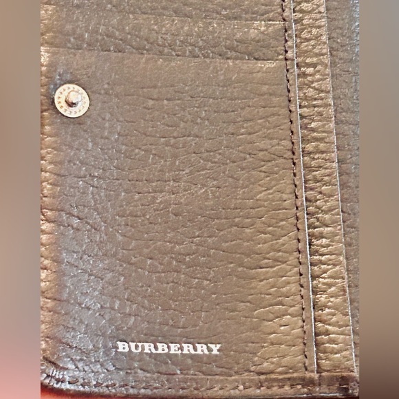 Burberry brown leather with Nova Check design compact wallet. Unisex - Picture 11 of 14